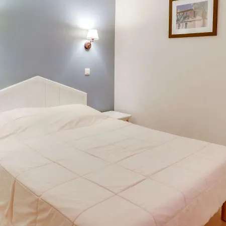 Apartment Les Rivages De Coudouliere-2 By Interhome
